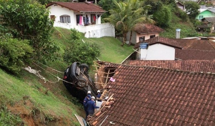 Homem morre em acidente no Progresso, em Blumenau