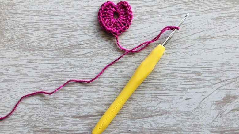 Dia Mundial do Crochê é celebrado em live com artesãos