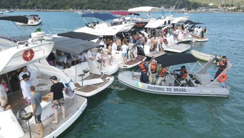 Após praia lotada e ‘aglomeração de lanchas’ em SC, ações contra Covid-19 podem ser revistas
