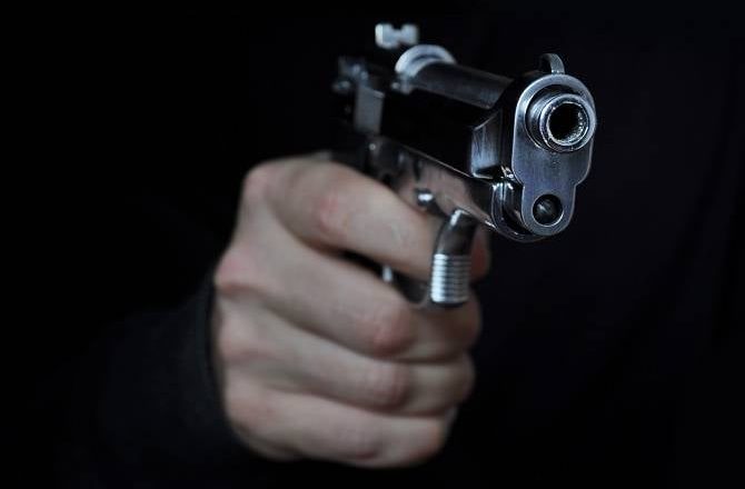 Homem é morto com tiro nas costas enquanto visitava imóvel à venda em Blumenau.