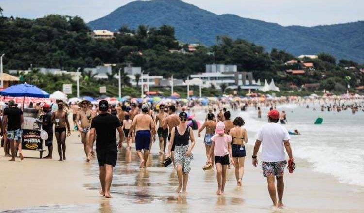Recesso do judiciário impede mudança nas restrições em Santa Catarina