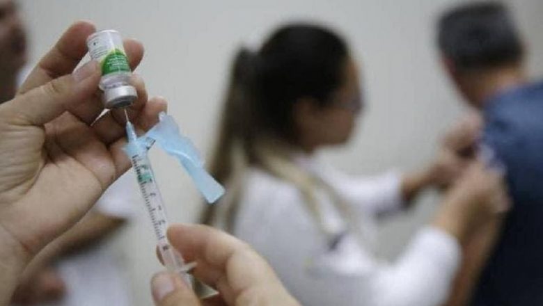 Vacinação contra a Covid-19 na rede privada confessaria a crueldade social do Brasil