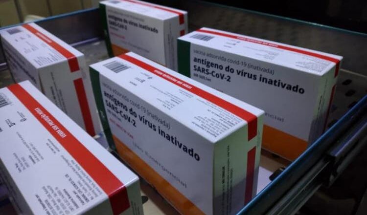 Escassez de vacinas contra a Covid-19 em Santa Catarina provoca reclamações de municípios