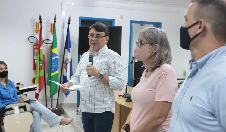 Câmara de Joinville anuncia fim das diárias para vereadores e outros cortes de gastos