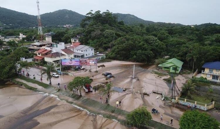 MPF dá prazo de 24h para Casan comprovar medidas eficazes após rompimento de lagoa em Florianópolis