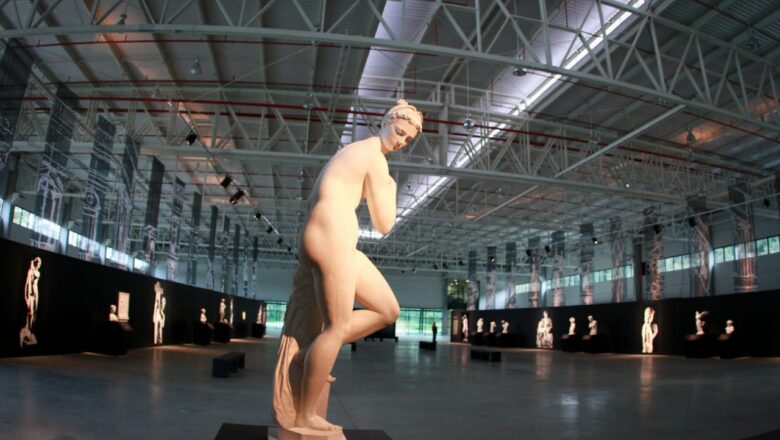 Neumarkt recebe exposição de esculturas de Michelangelo inédita em shopping centers