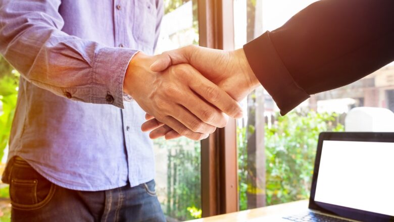 Empresas de tecnologia e segurança e de automação comercial firmam parceria