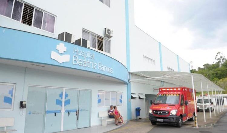 Dossiê pretende entender porque hospital de Indaial chegou ao fundo do poço quase indo a leilão e como está agora 2 anos após intervenção pela Prefeitura