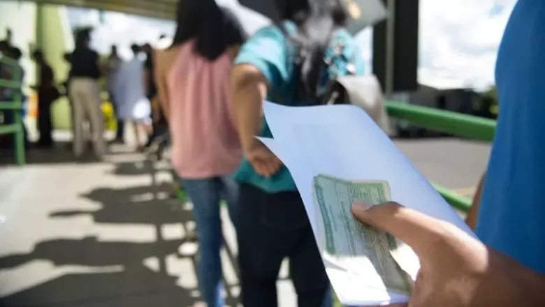 Número de eleitores entre 16 e 17 anos em SC cresce mais de 200% em sete meses