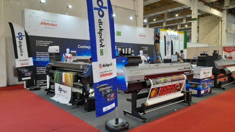 Delta Máquinas apresenta preparadora de tecidos para impressão digital durante a Expoprint 2022