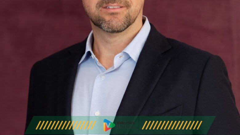 Felipe Hansen recebe a Ordem do Mérito Industrial de Santa Catarina