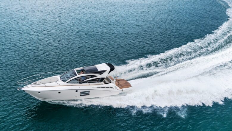 Estaleiro catarinense vai expor mansão sobre as águas em evento inédito de barcos