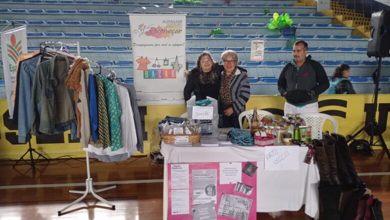 Plantas medicinais, equipe de combate à Dengue, bazar e peças feitas de material reciclável fazem parte da exposição da abertura do Junho Verde 2022 da Secretaria de Saúde