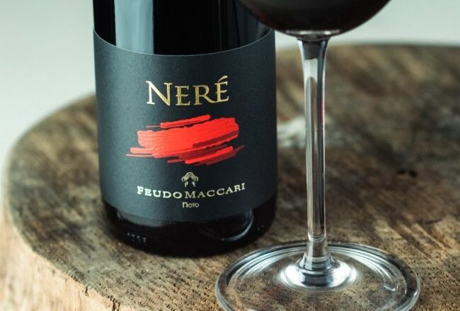 Decanter completa 25 anos com nova identidade e novo olhar para os vinhos
