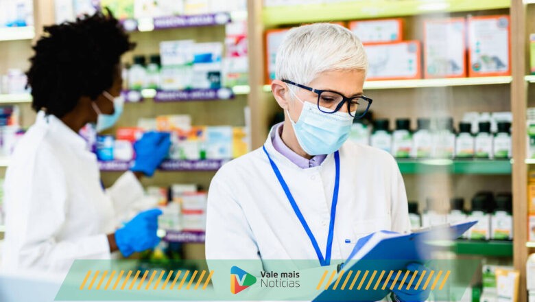 Clube de Autores lista cinco obras para celebrar o Dia Internacional do Farmacêutico