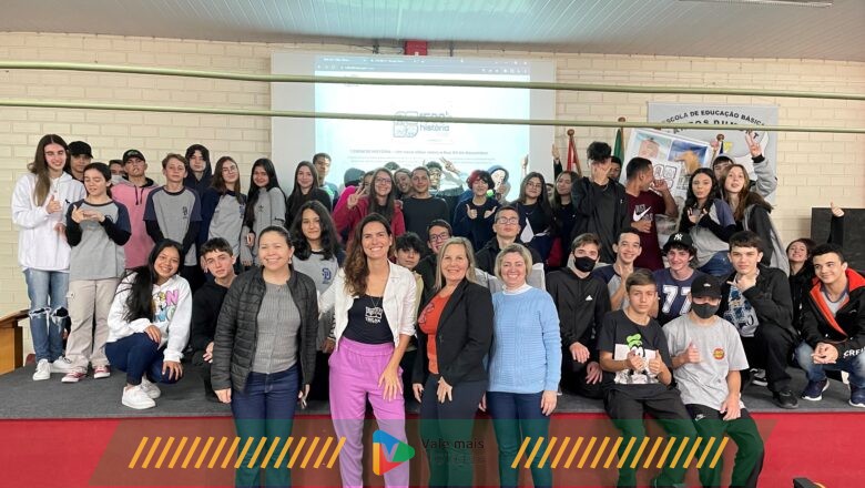 Trilha Filmes leva websérie sobre a Rua XV de Novembro para cerca de 600 alunos da rede pública de ensino em Blumenau