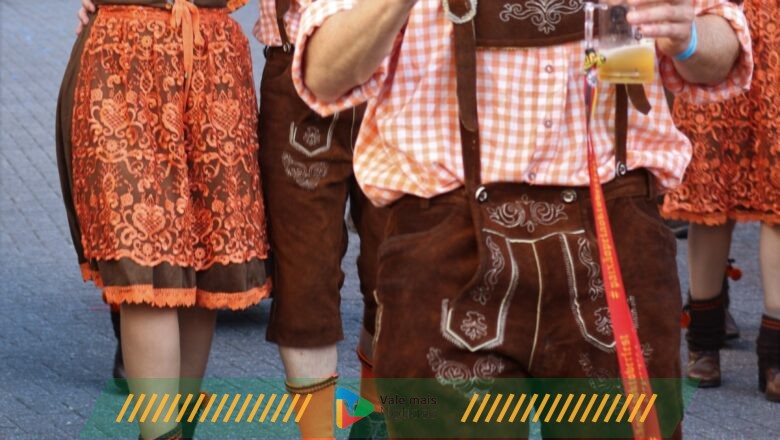 Zigge-zagge AU AU AU na Oktoberfest Blumenau