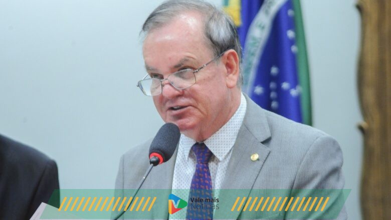 Peninha assina criação da CPI dos institutos de pesquisa