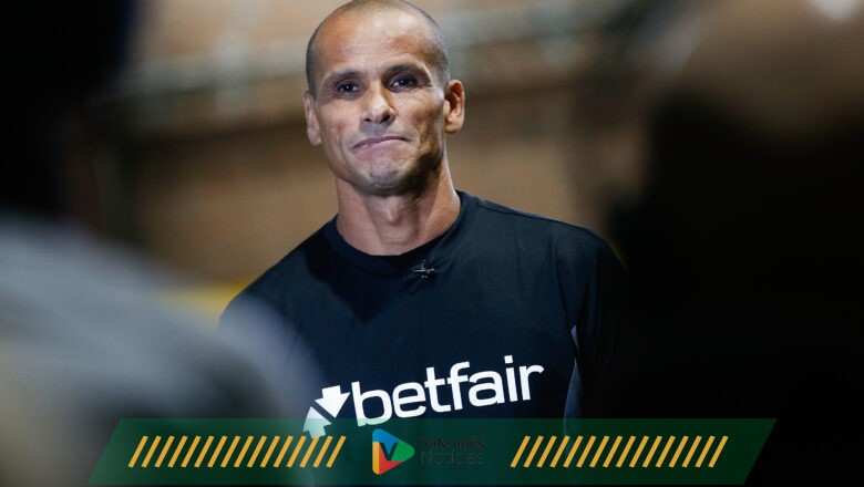 Rivaldo: “Flamengo está pagando consequências da saída de Dorival Júnior”