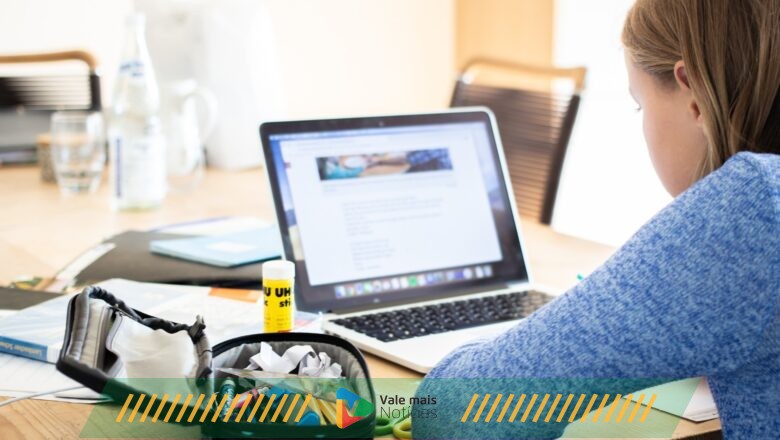 <strong>Internet faz parte da rotina de 93% das crianças e adolescentes de 9 a 17 anos no Brasil</strong>