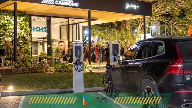 Camboriú ganha pontos gratuitos de carregamento de carros elétricos