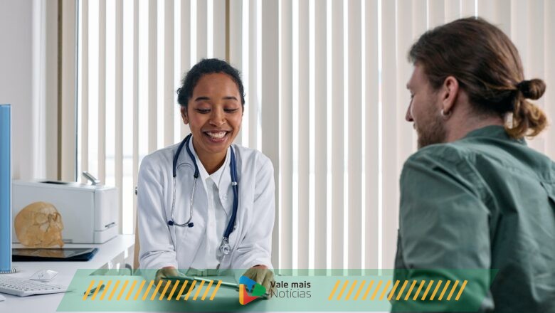 99% dos médicos brasileiros já deram orientação médica a amigos, aponta pesquisa