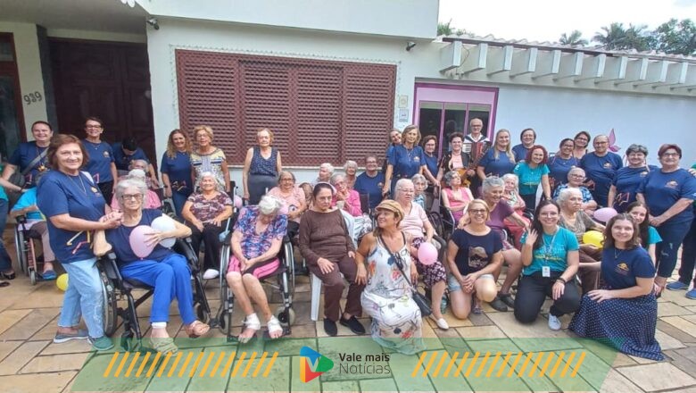 Núcleo Feminino da Rede Cooper promove ação social em casa de repouso