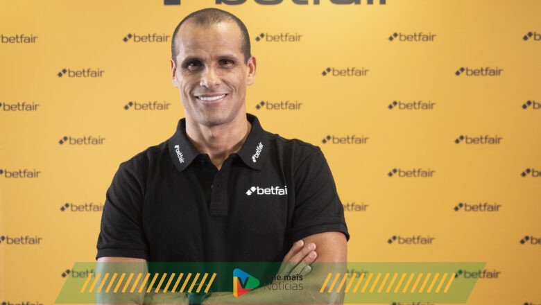 Rivaldo: “A saída de Luís Castro do Botafogo prejudica o trabalho dos jogadores”