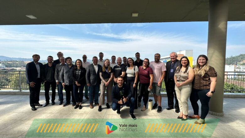 Comitivas do Canadá e da Alemanha visitam Blumenau (SC) para conhecer o ecossistema de inovação da região