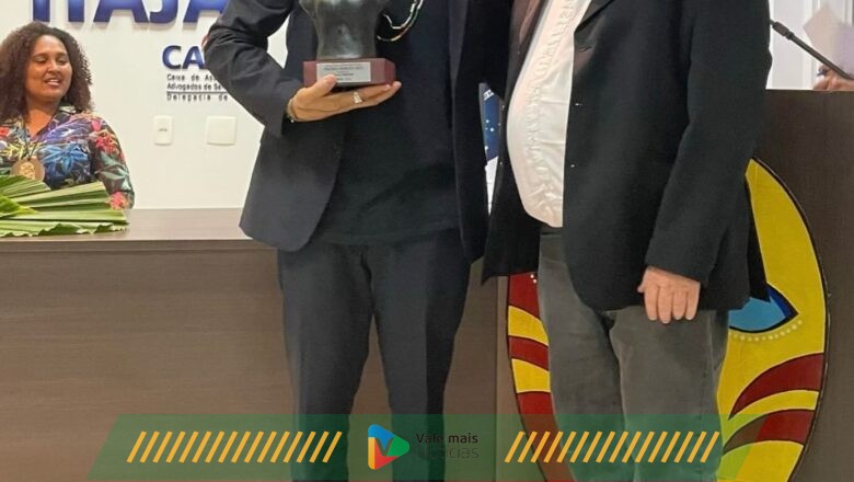Hang Ferrero recebe homenagem pela contribuição na literatura e educação no Mês da Consciência Negra