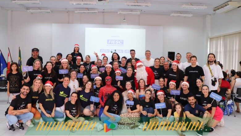 SENAI Blumenau promove arrecadação de brinquedos e alimentos para o Natal Solidário