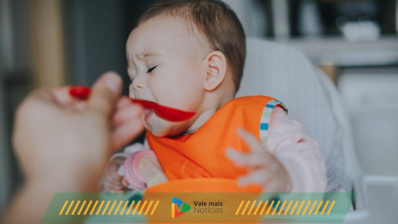 Bebê recusando comida: Nutricionista explica o que fazer e quando se preocupar