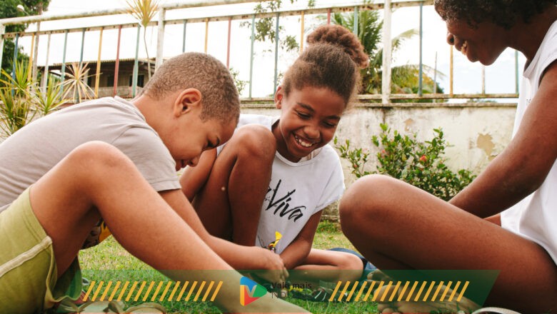 Santander abre edital para destinar recursos a projetos sociais catarinenses voltados a crianças, adolescentes e a pessoa idosa