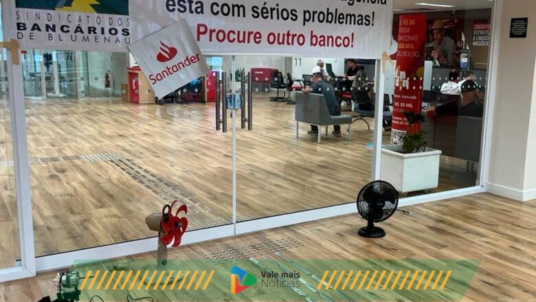 Agência bancária fechada por falta de ar condicionado em Blumenau