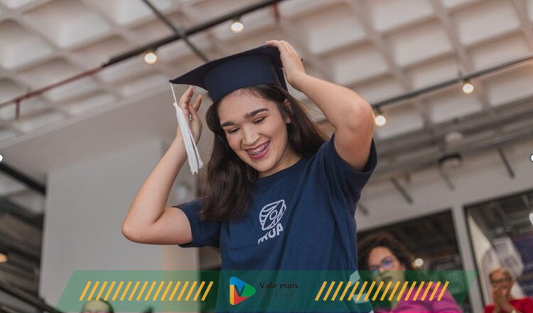 1.000 vagas gratuitas para ajudar jovens a conquistar o primeiro emprego em Santa Catarina