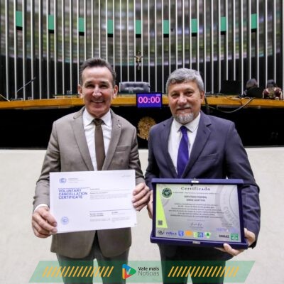 Jorge Goetten ganha certificado inédito na Câmara dos Deputados em sessão solene do Dia da Terra
