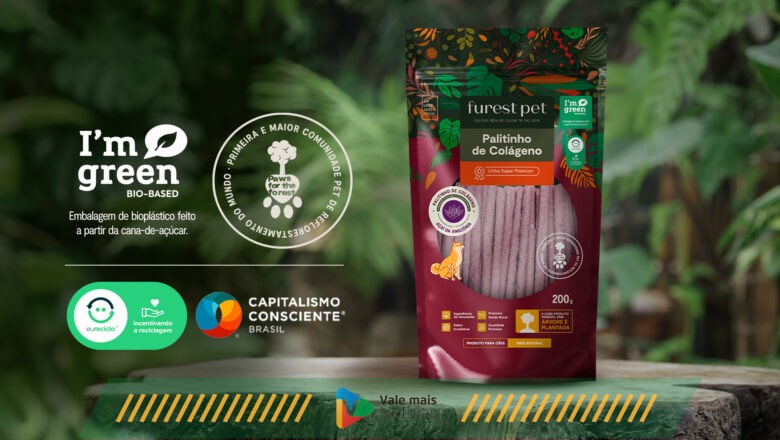 Novidade para os cães: marca lança palitinhos de colágeno de maracujá voltado para saúde bucal
