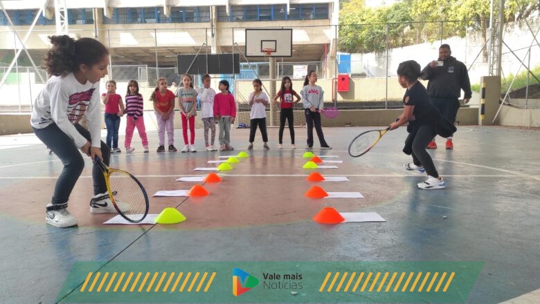 No mês em que se comemora o dia do tenista, Instituto CADES celebra projeto que democratiza o esporte em escolas públicas