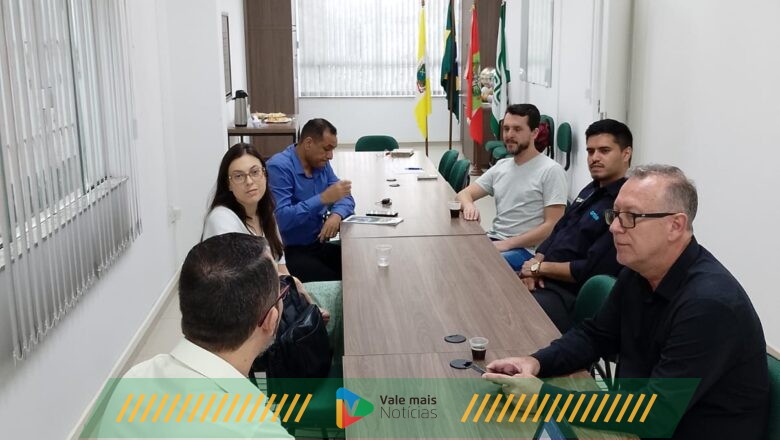Prestadores de serviços se reúnem na Acig para fortalecimento do setor em Gaspar