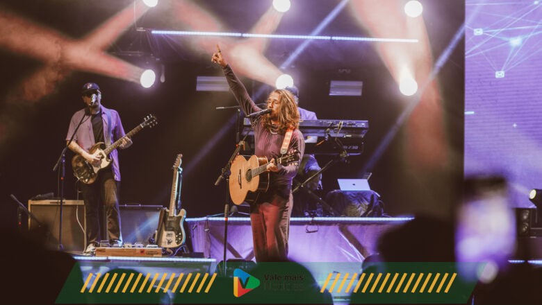 Vitor Kley faz show no Norte Shopping, em Blumenau, neste fim de semana