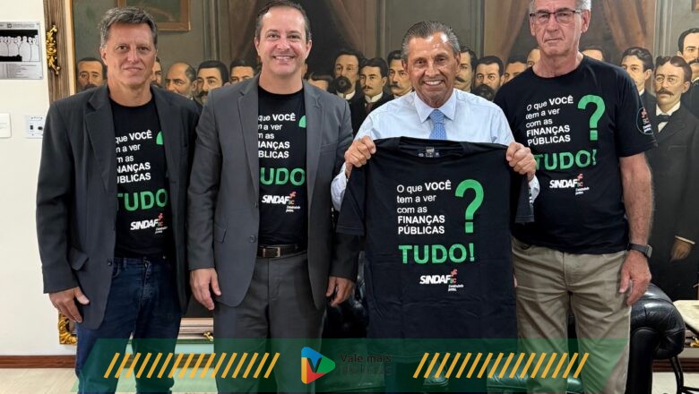 Reunião entre SINDAF/SC e ALESC reforça apoio à Campanha “O que você tem a ver com finanças públicas?”