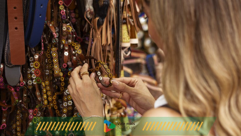 Mel, bolachas e artesanato: 1ª Feira de produtos locais do Flores de Sal promove cultura e bem-estar em Tijucas