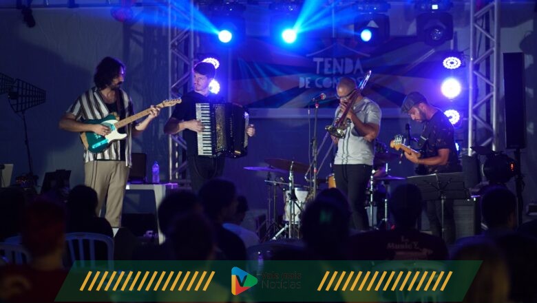 Festival Tenda de Contos SC leva 12 horas de programação gratuita a Balneário Piçarras no Dia do Folclore