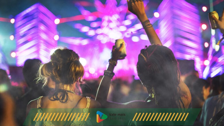 47% dos brasileiros se organizam financeiramente para aproveitar shows e festivais de música, aponta Serasa