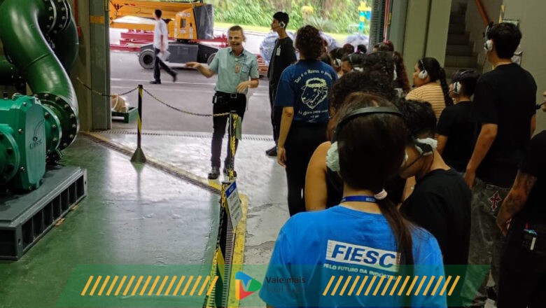 Programa Novos Caminhos celebra conquistas de jovens acolhidos e homenageia empresas parceiras em Blumenau, nesta quarta
