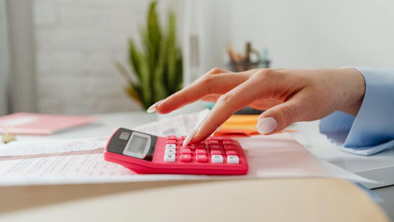 Microempreendedores individuais têm prazos decisivos em janeiro e novas regras tributárias