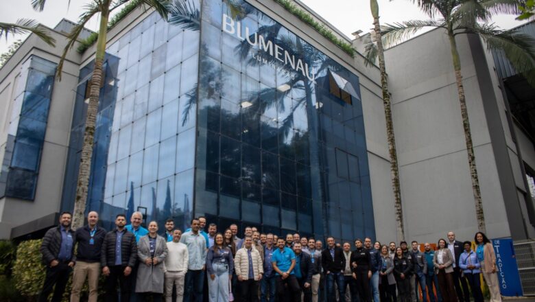 Mais de 1.400 eletricistas participaram de formações da Blumenau Iluminação em 2025