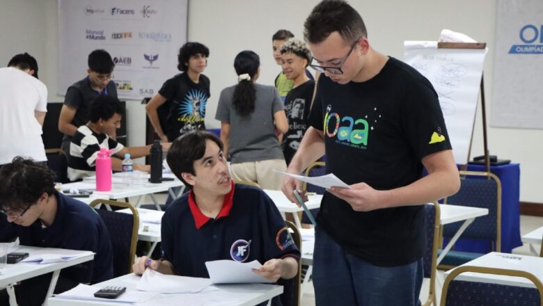 150 estudantes disputam vaga para as olimpíadas internacionais de astronomia e astrofísica