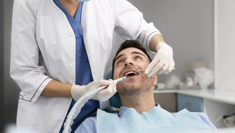 De quanto em quanto tempo devo ir ao dentista?