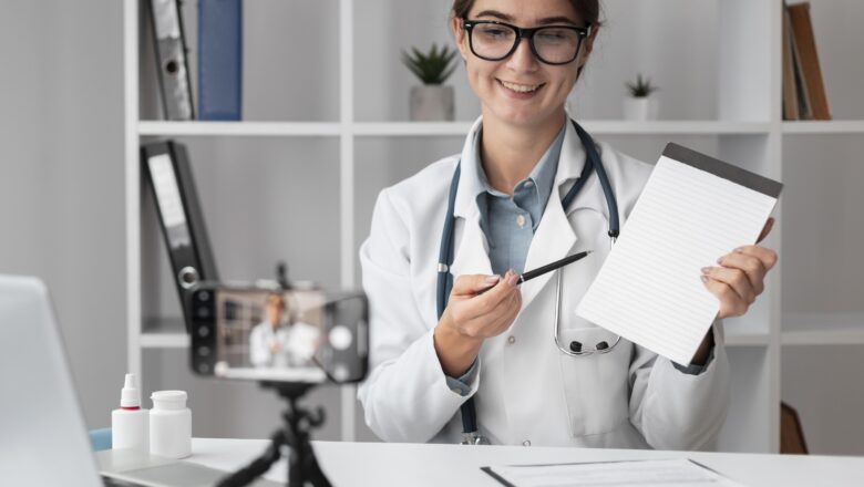 Médicos estão se tornando suas próprias marcas para crescer e se destacar no mercado